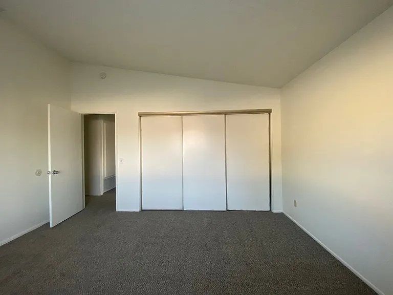 1421 Padua Ave — Photo 24