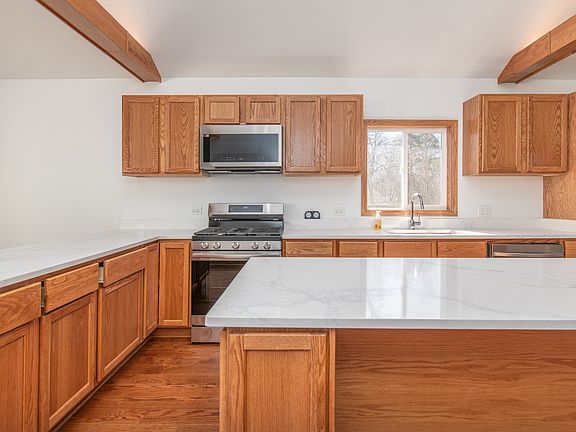 3rd image of 39763 N Rena Ave