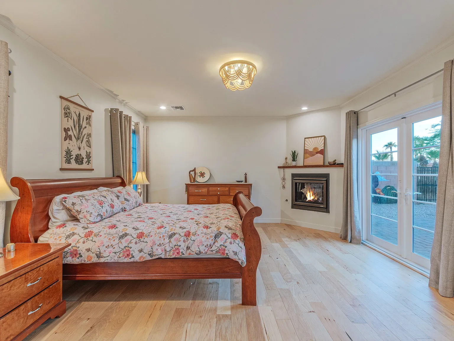 1 bed, 1200 sqft, $2,200 — Photo 3