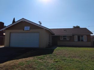 2417 Logan St, Pomona, CA 91767