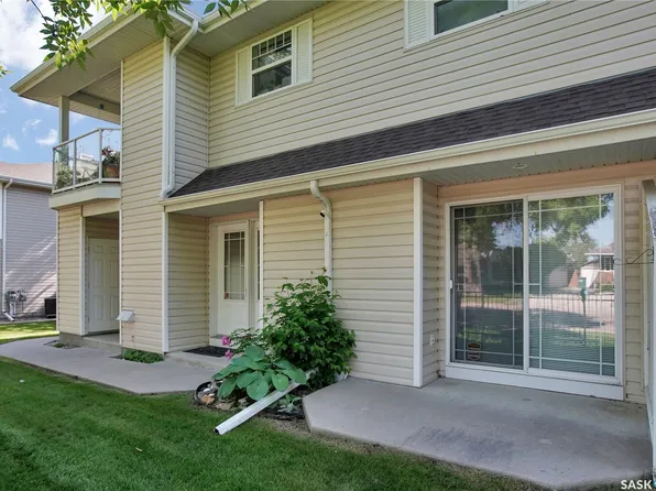 141 105th Street W #104B, Saskatoon, SK S7N 1N3