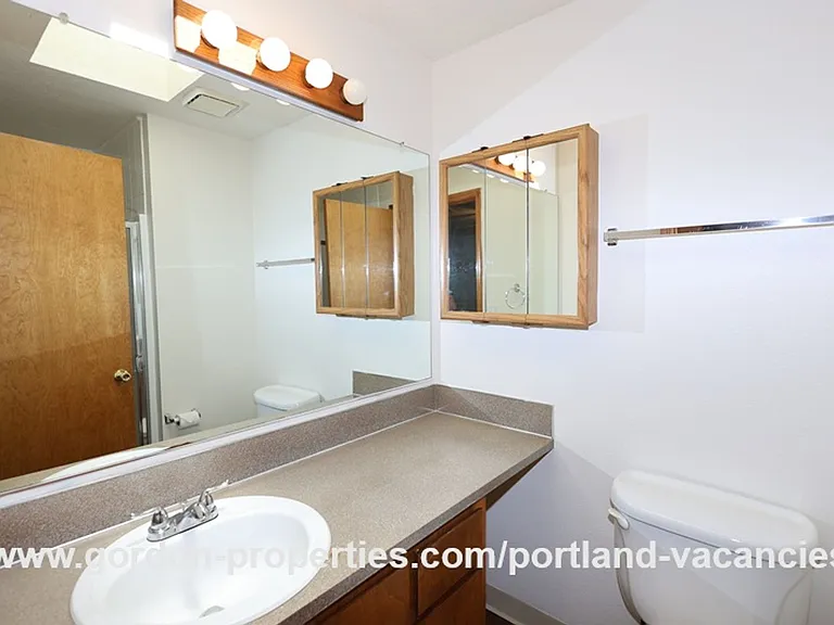9641 SE Schiller St — Photo 31