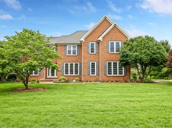 1410 Tallwood Ct, Bowling Green, KY 42103