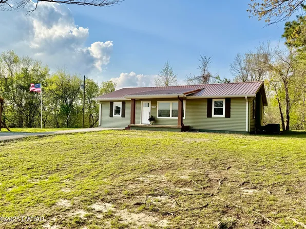 1432 Ella Groom Rd, Troy, TN 38260