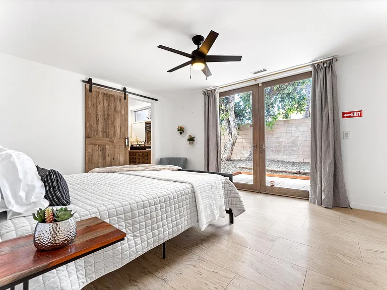Baruna Ln — Photo 13