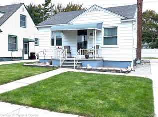 13656 Birrell St, Southgate, MI 48195