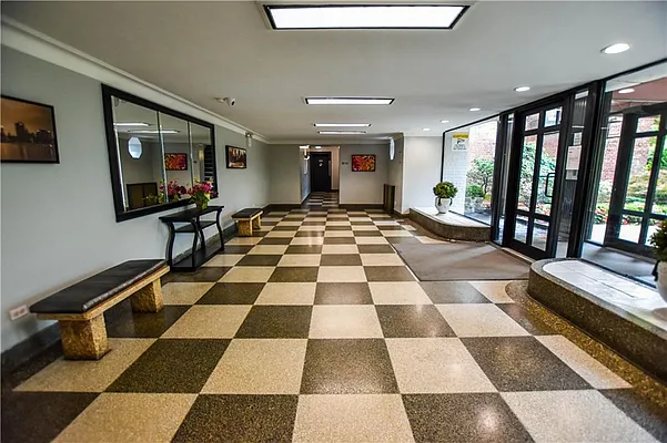 Sold by Remax Edge | media 6