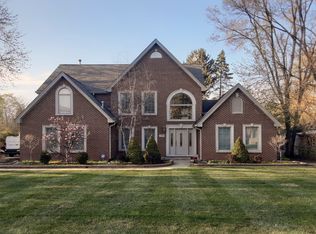 123 E Anita Ave, Mount Prospect, IL 60056