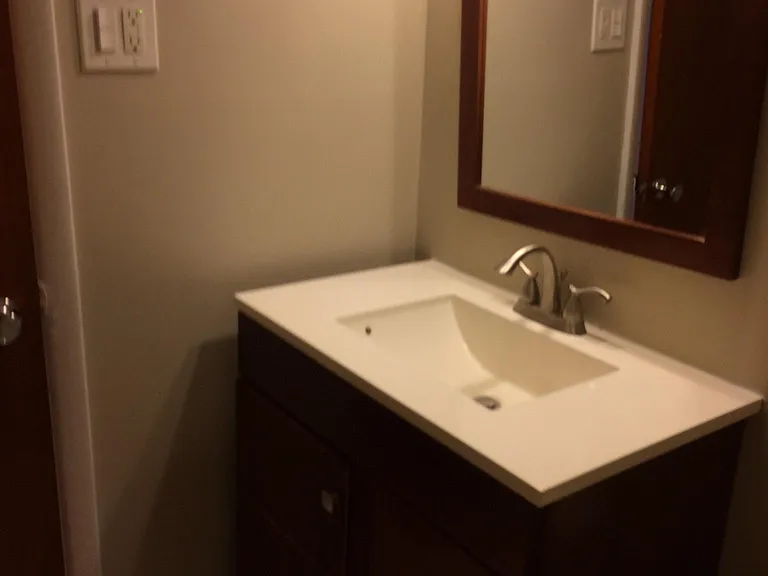 1103 Playford Ln — Photo 2