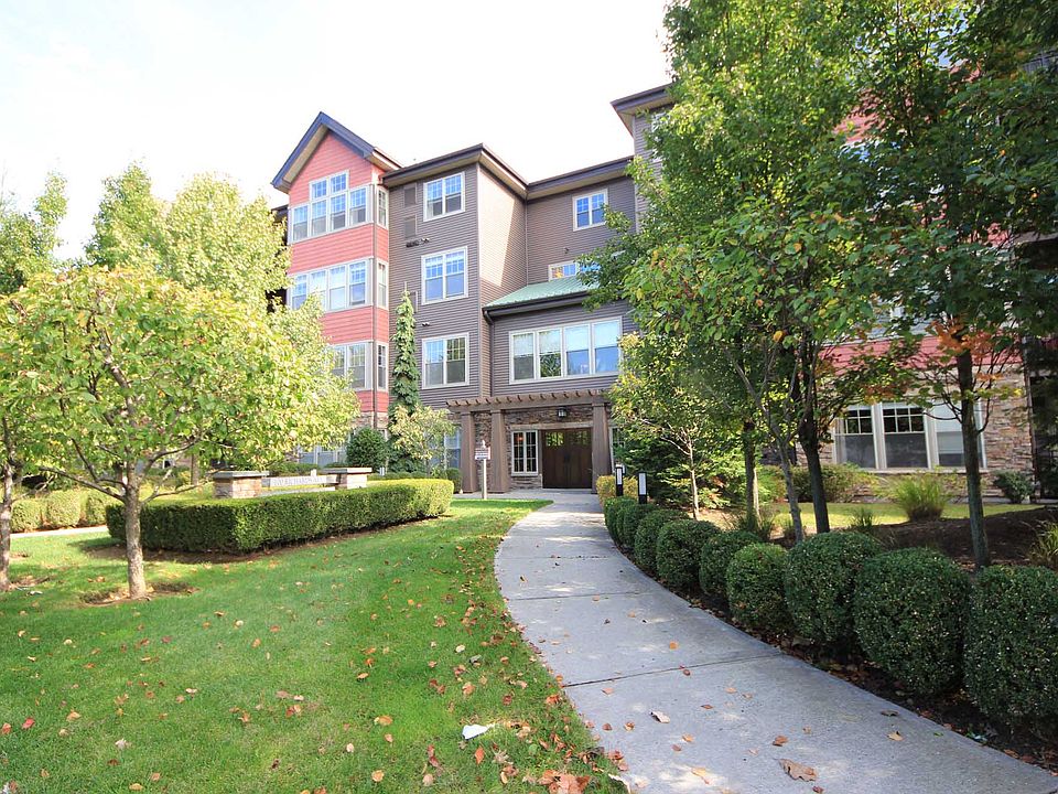 1st image of 100 Richards Ave APT 213
