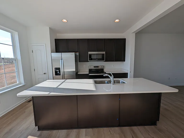 241 Hillsdale Pl — Photo 8