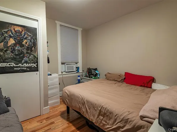 2916 Heath Avenue image 10 of 35