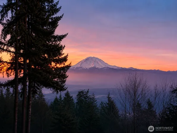 12065 206th Place SE, Issaquah, WA 98027