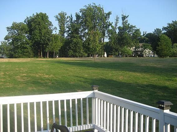 Great 1 +Acre Lot!