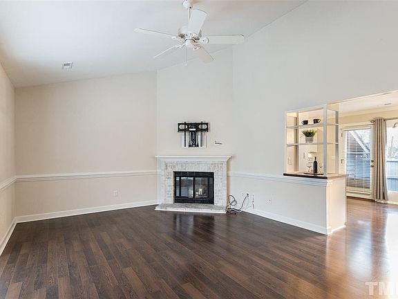 4th image of 500 Woodcroft Pkwy #15C
