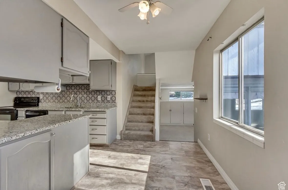 3656 S Monroe Blvd — Photo 3