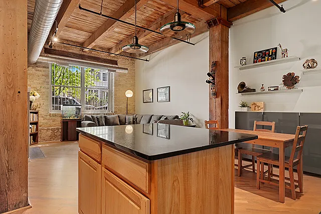 1740 N Maplewood Ave #104 — Photo 6