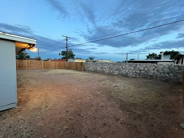 5116 Raymond Telles Dr — Photo 23