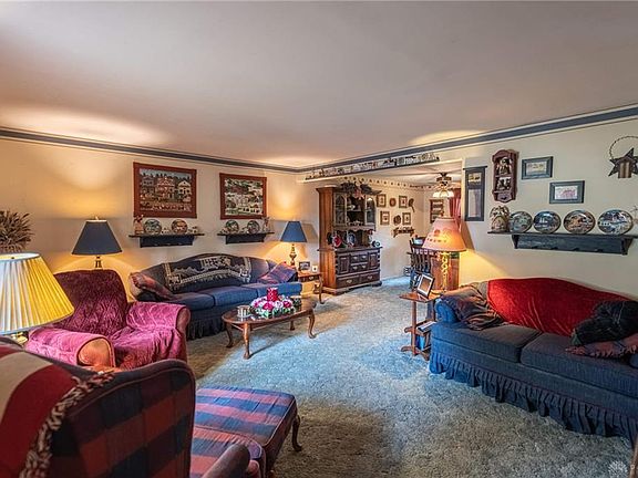5th image of 30 Parkridge Ct