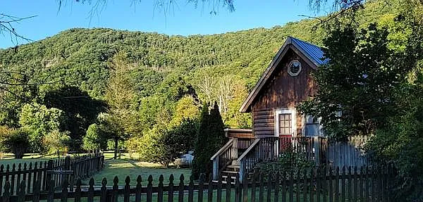 Caney Fork Rd — Photo 1