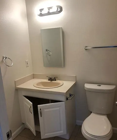 124 Oaklawn Ave #A — Photo 9