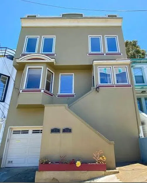 33 Elsie St