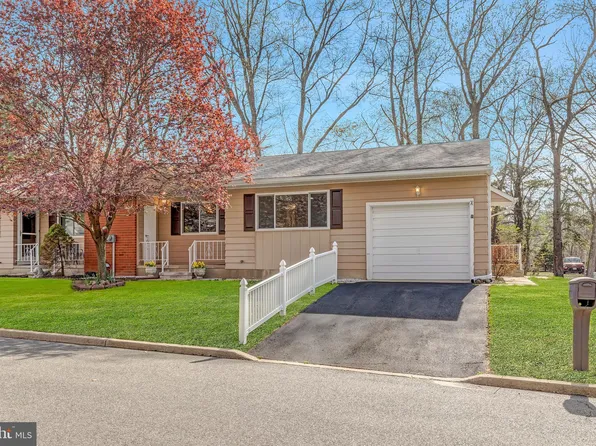 7 Kentucky Way #A, Whiting, NJ 08759