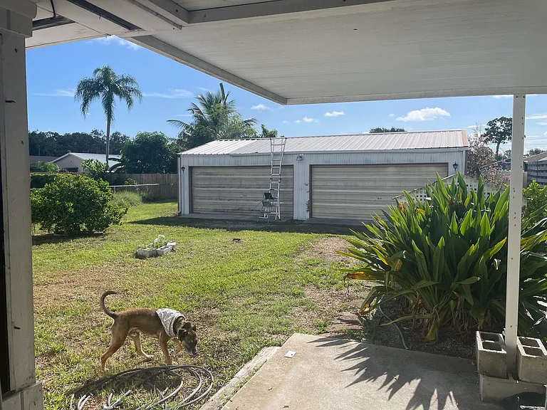 1013 Gantt Ave — Photo 18