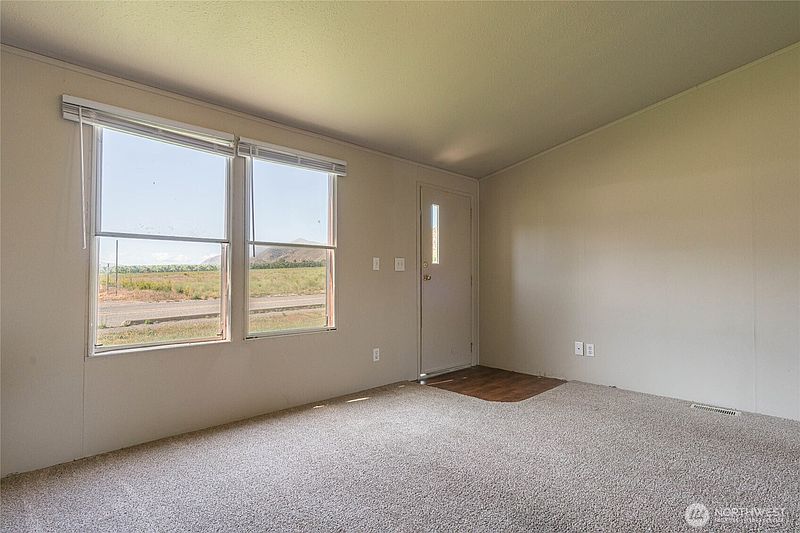 3rd image of 14901 Voss Place