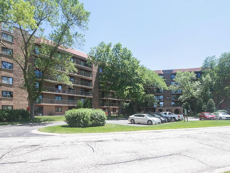 1st image of 111 S Baybrook Dr Unit 414
