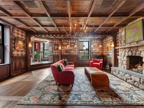 34 Gramercy Park East image 6 of 19