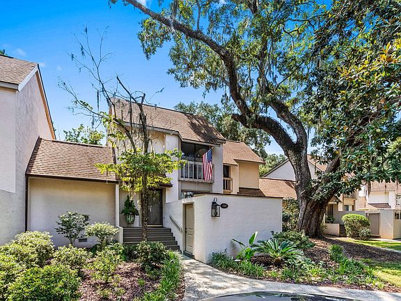 2nd image of 30 Peter Horry Ct. #182