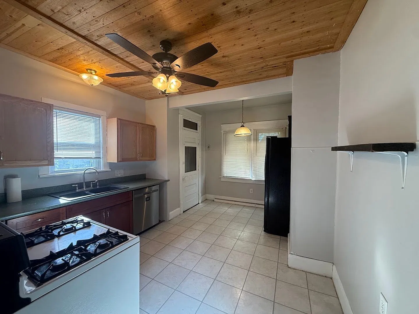 Four bedroom house available for rent - Canton SW — Photo 4