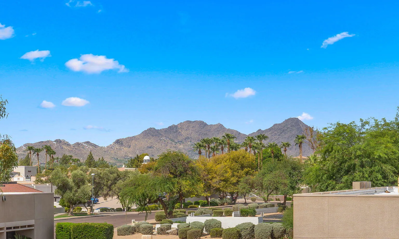 1 bed, 1.0 bath, 758 sqft, $2,000 — Photo 3