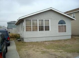 102 E Goddard Ave, Kill Devil Hills, NC 27948