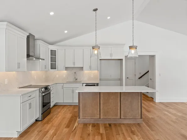 46 Sandwich Rd #44, Plymouth, MA 02360