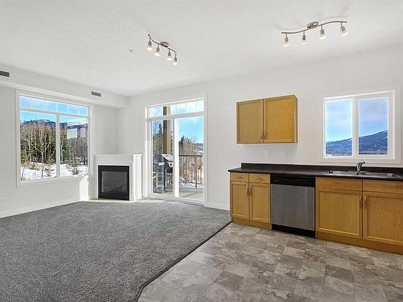 3rd image of 160 S Moberly Rd #311