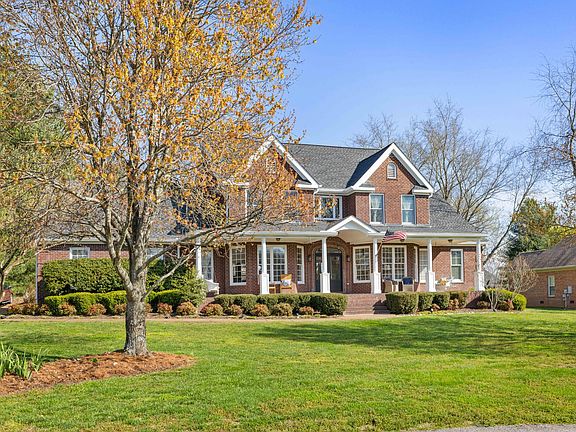 2nd image of 612 Cattail Ln