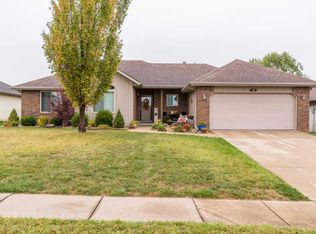 4827 S Sandy Ct, Battlefield, MO 65619