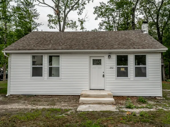 252 Dogwood St, Browns Mills, NJ 08015