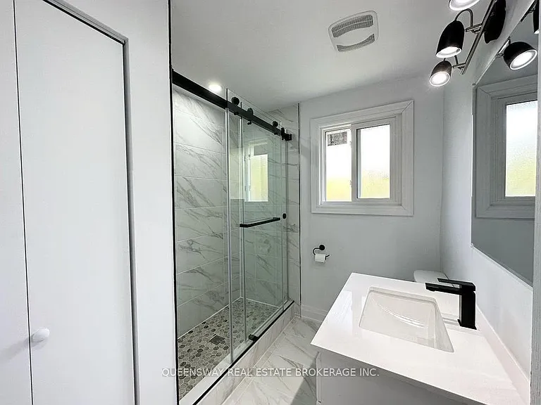 7 Leaside Dr #MAIN — Photo 5