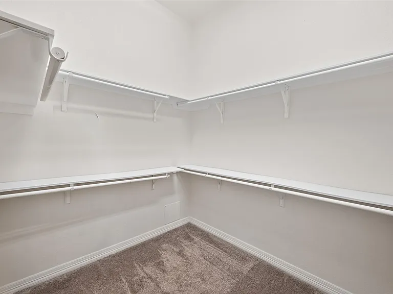 907 McKinney Park Ln — Photo 19