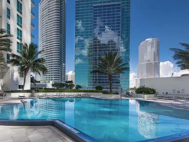 300 S Biscayne Blvd #T-1503 — Photo 16