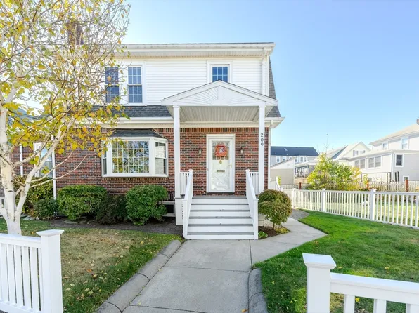 209 River Rd, Winthrop, MA 02152