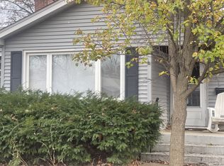 213 S Summit St, Wheaton, IL 60187