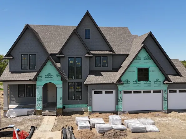 4425 Brindle Dr, Medina, MN 55340