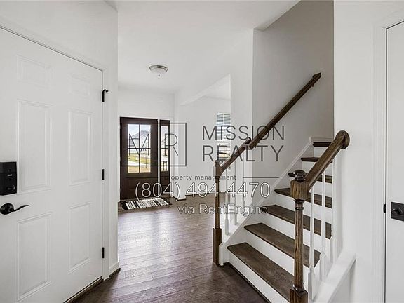 3rd image of 11943 Sternwalk Ct