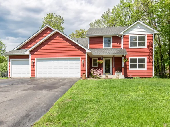 605 Vrtis Ln, New Prague, MN 56071