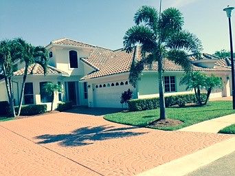 1st image of 142 Whaler Dr