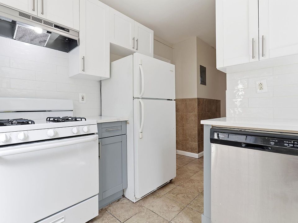 1st image of 144 Old Bergen Rd APT C1
